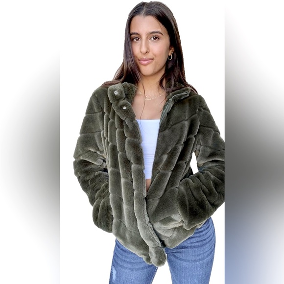 CI SONO Faux Fur Bomber Long Sleeve Jacket Dark Mossy Green, Junior Size XL - Picture 1 of 10
